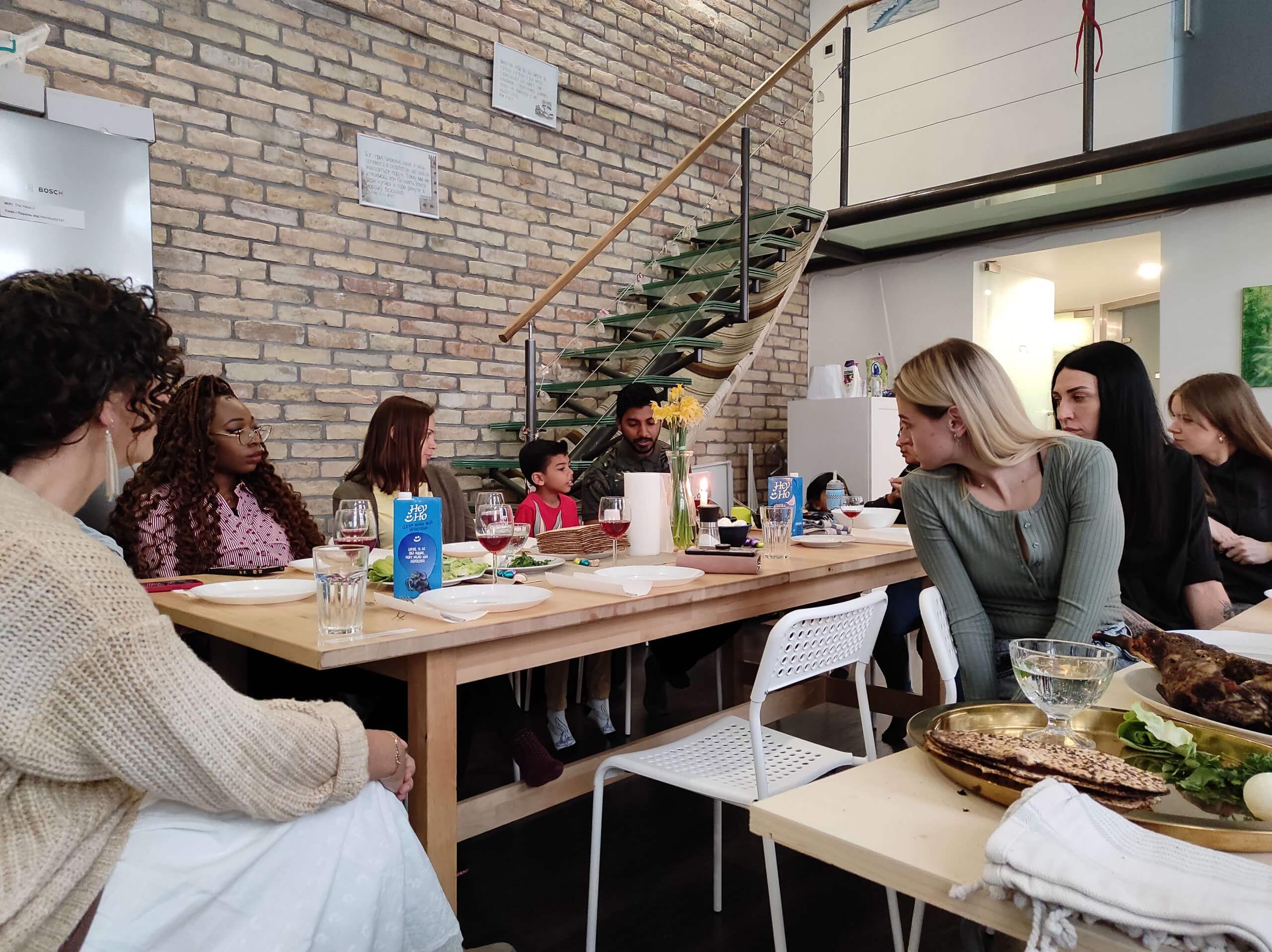 church-as-ukraine-refugee-shelter-in-budapest2